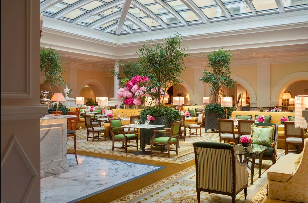 Иммерсивный спектакль с гастрономическим сопровождением в Four Seasons Hotel Lion Palace St. Petersburg