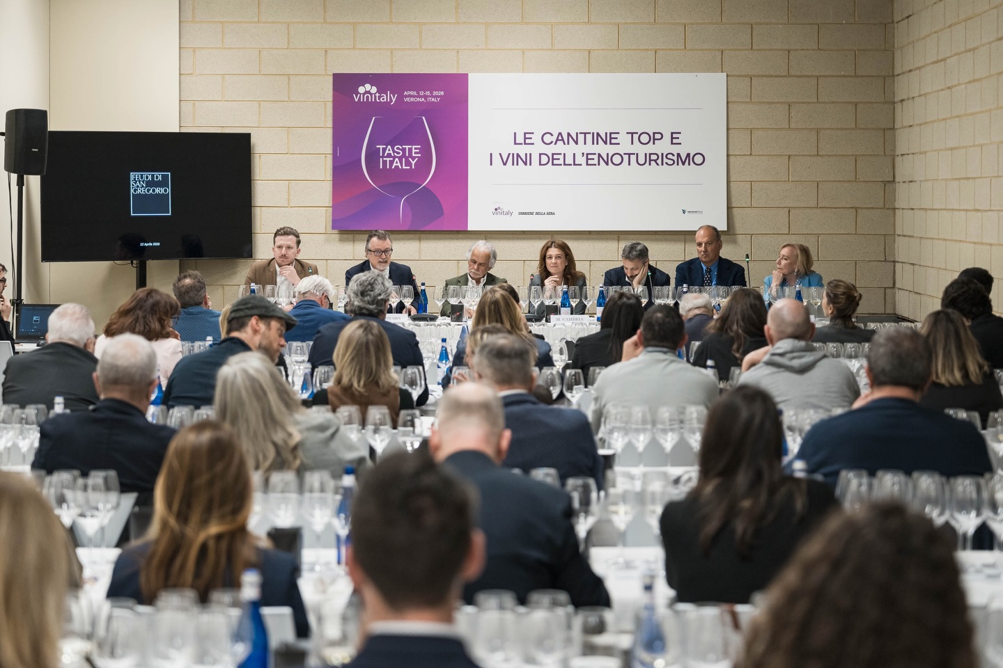 Vinitaly 2026: Италия в большой бутылке