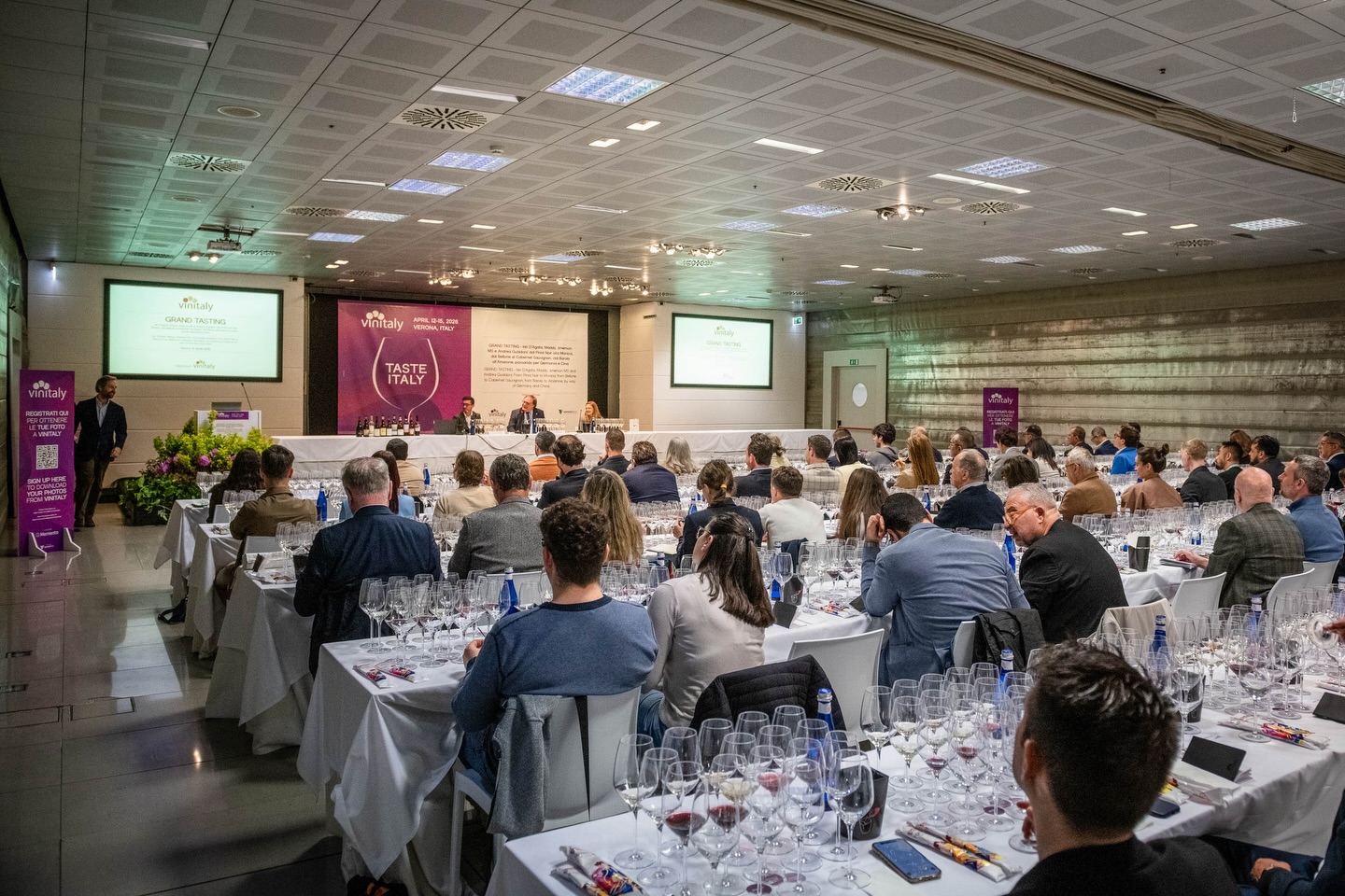 Vinitaly 2026: Италия в большой бутылке
